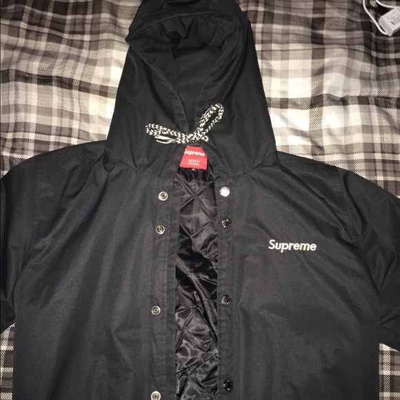Supreme: heavy hooded windbreaker - Picture 1 of 3